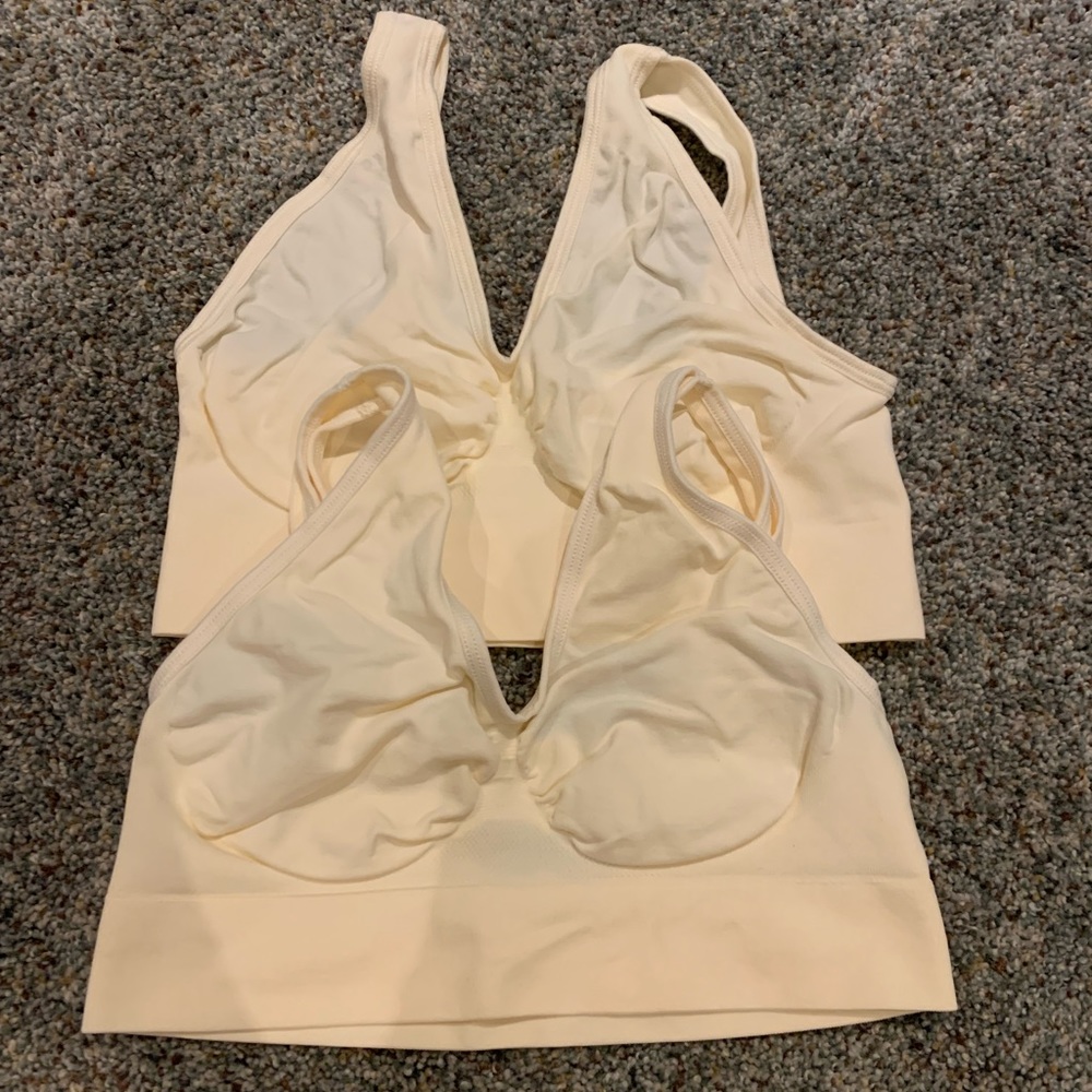 Barely There bralettes - set of 2